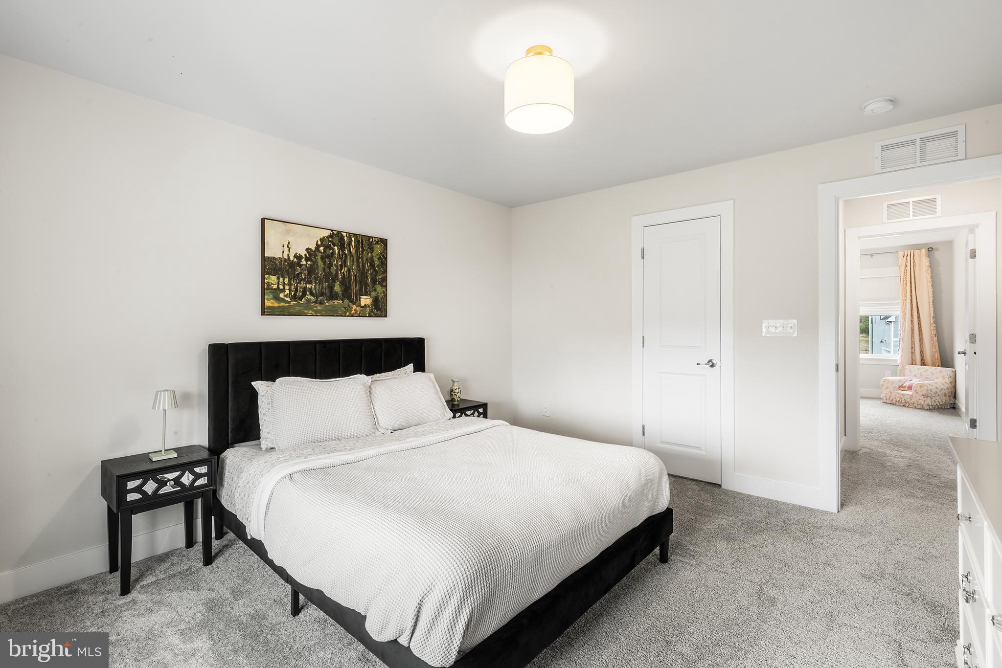 423 EMERALD COURT