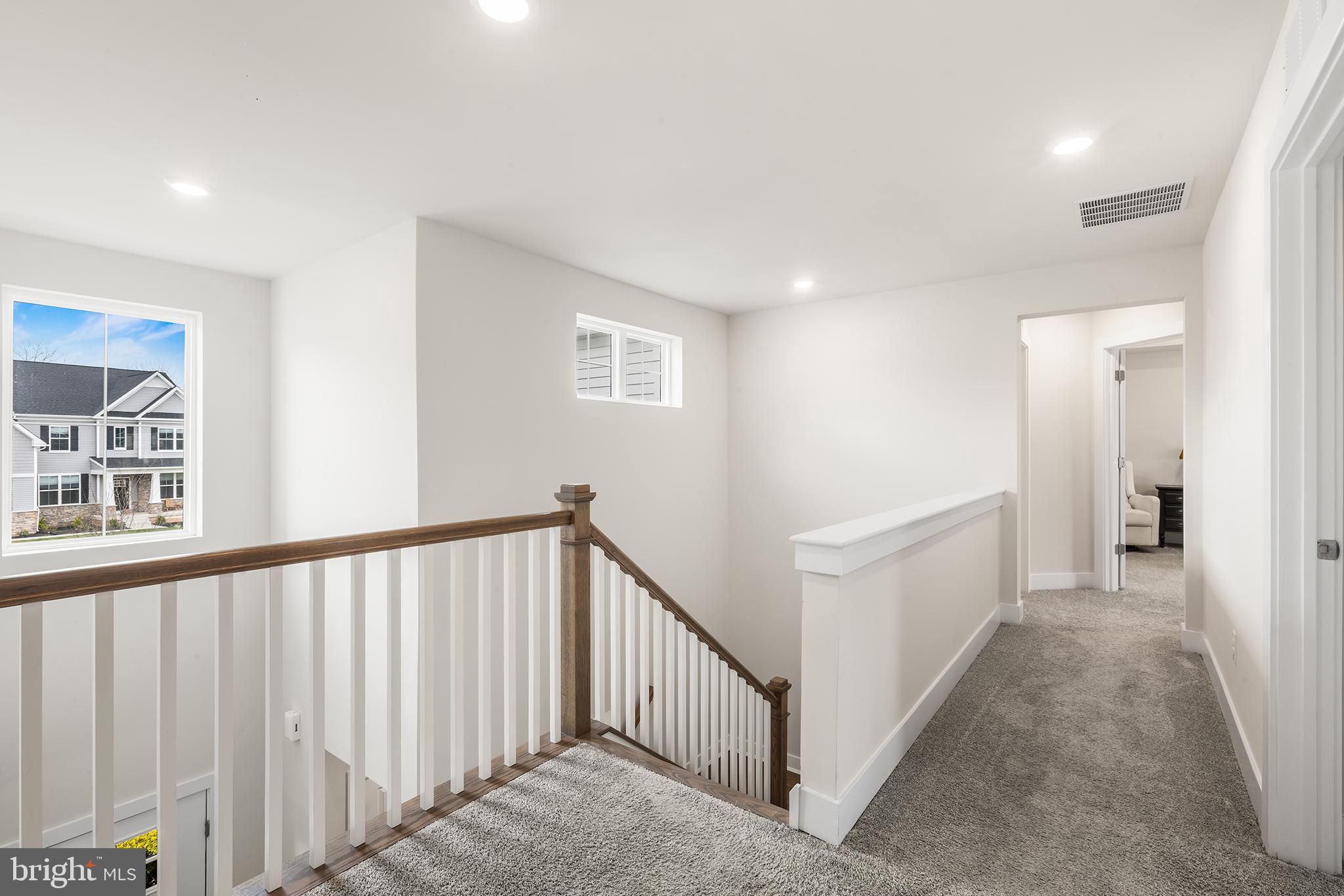 423 EMERALD COURT