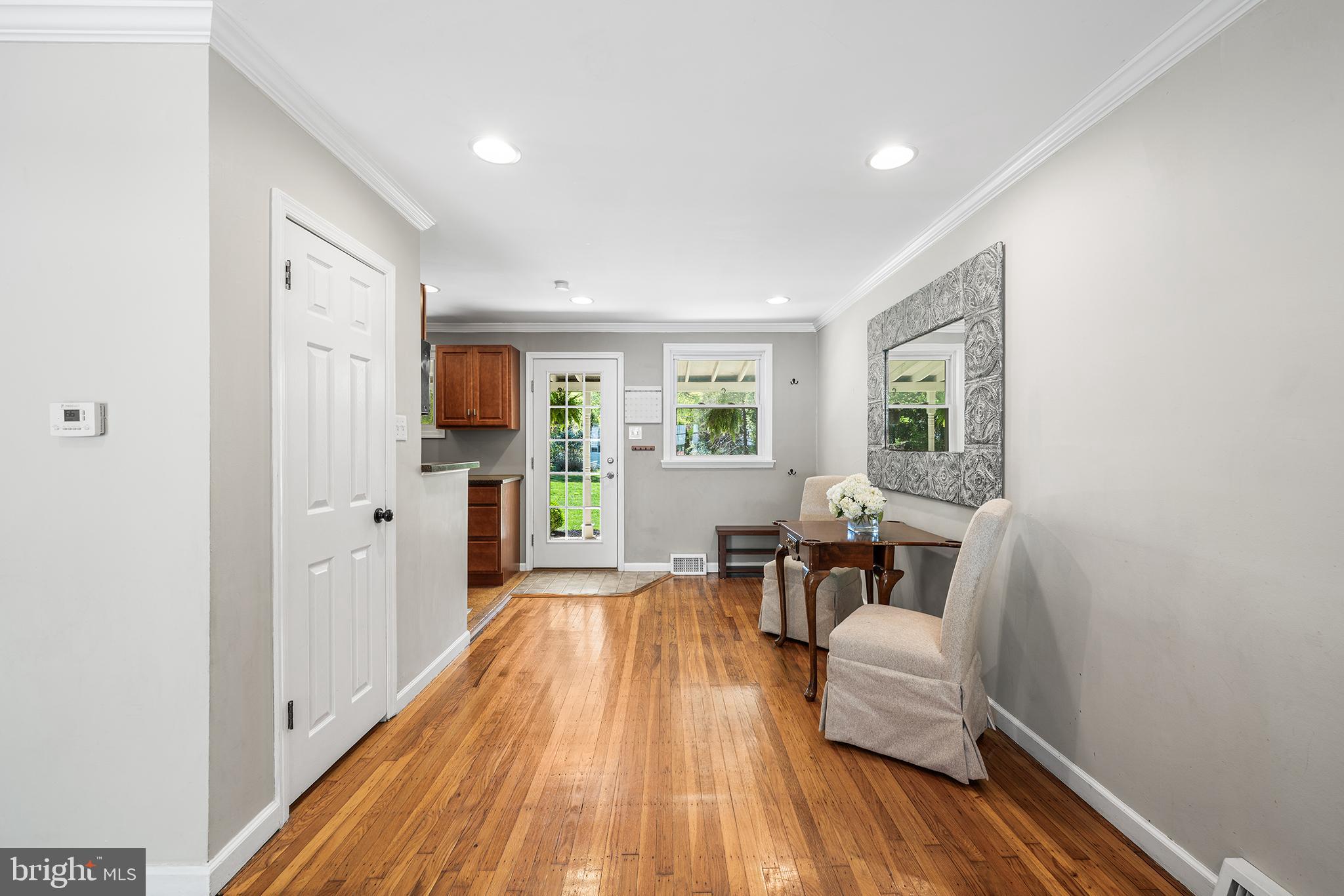 6 DIANE DRIVE