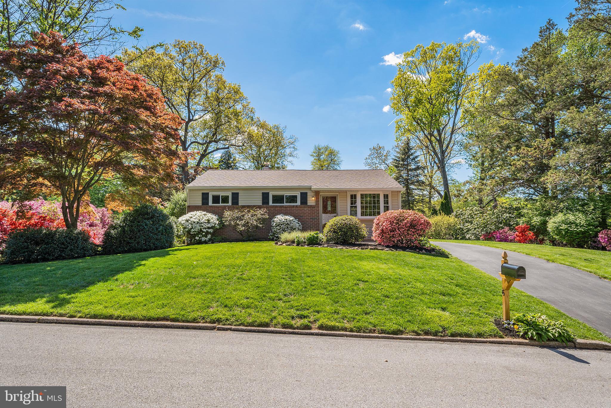 6 DIANE DRIVE