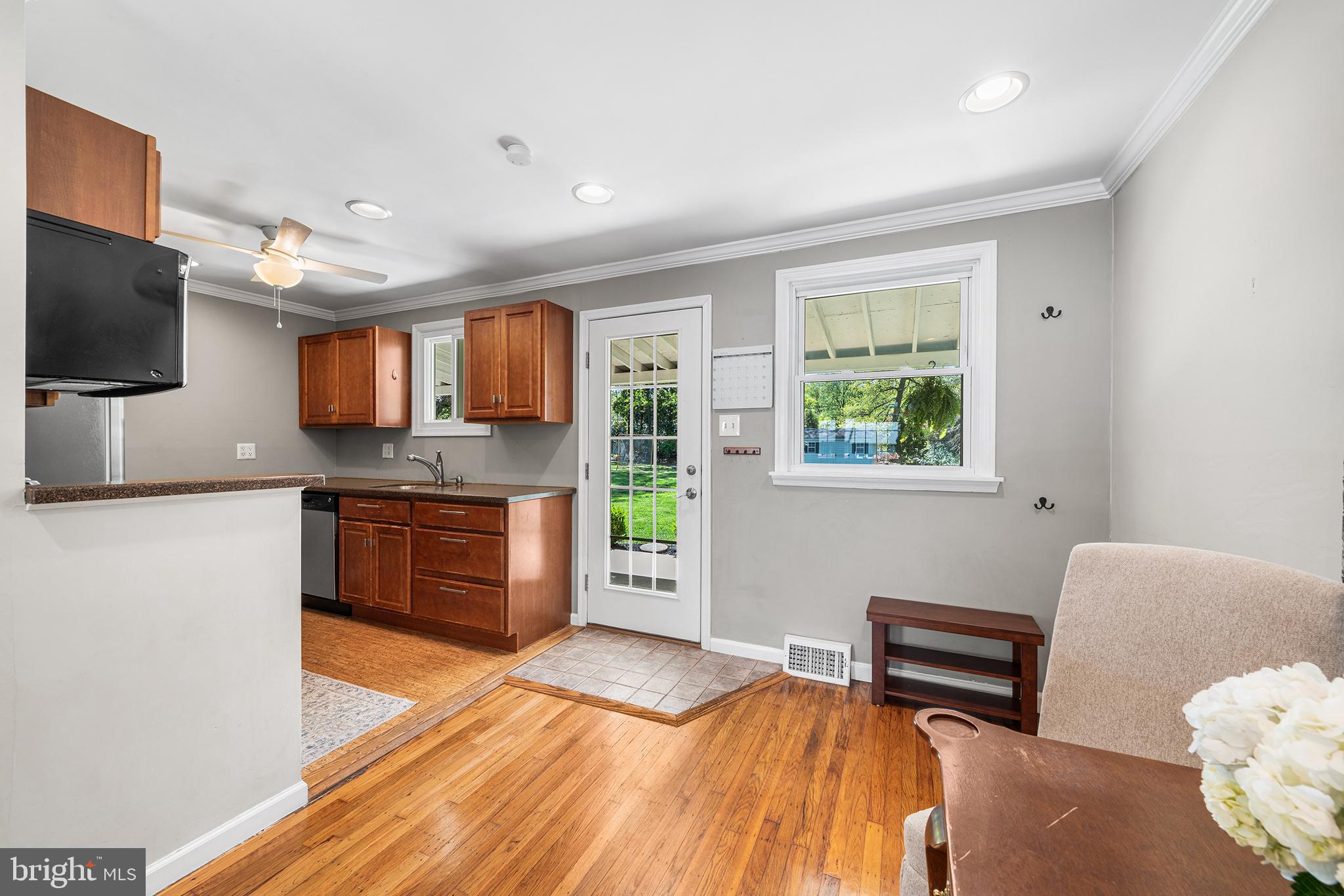 6 DIANE DRIVE