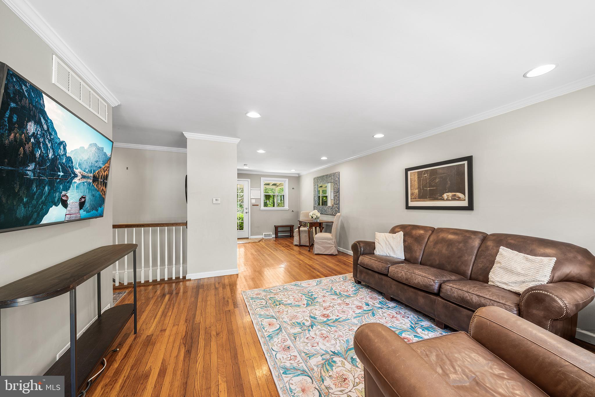 6 DIANE DRIVE