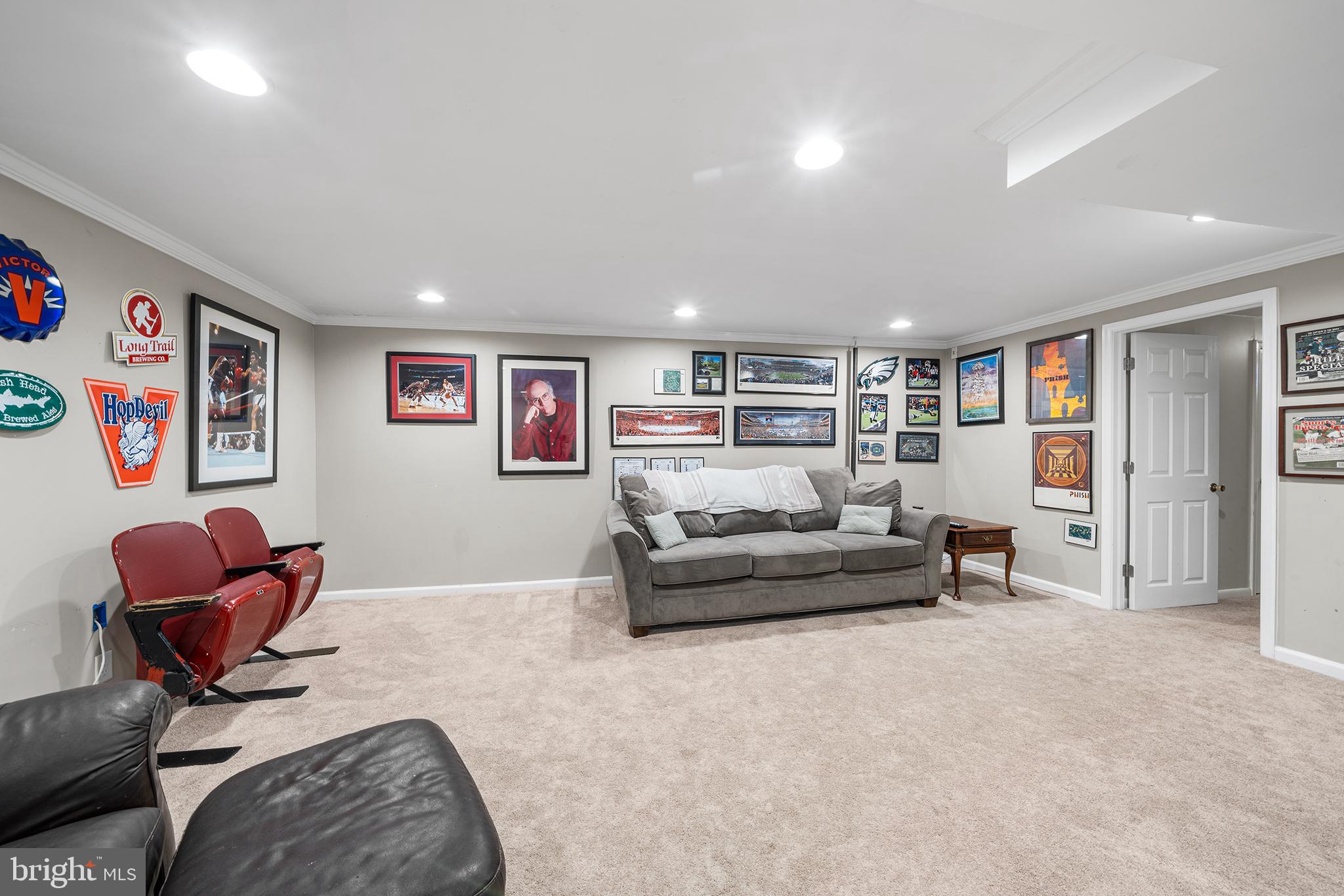 6 DIANE DRIVE