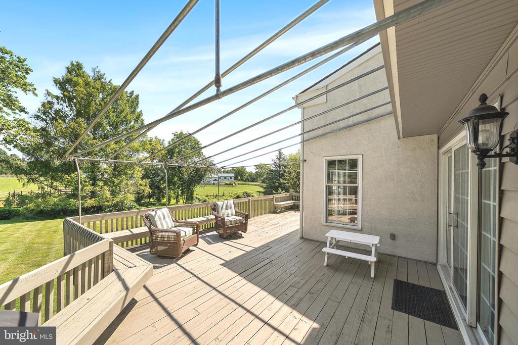 1173 SHADOW OAK DRIVE