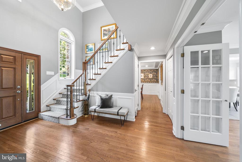 1173 SHADOW OAK DRIVE