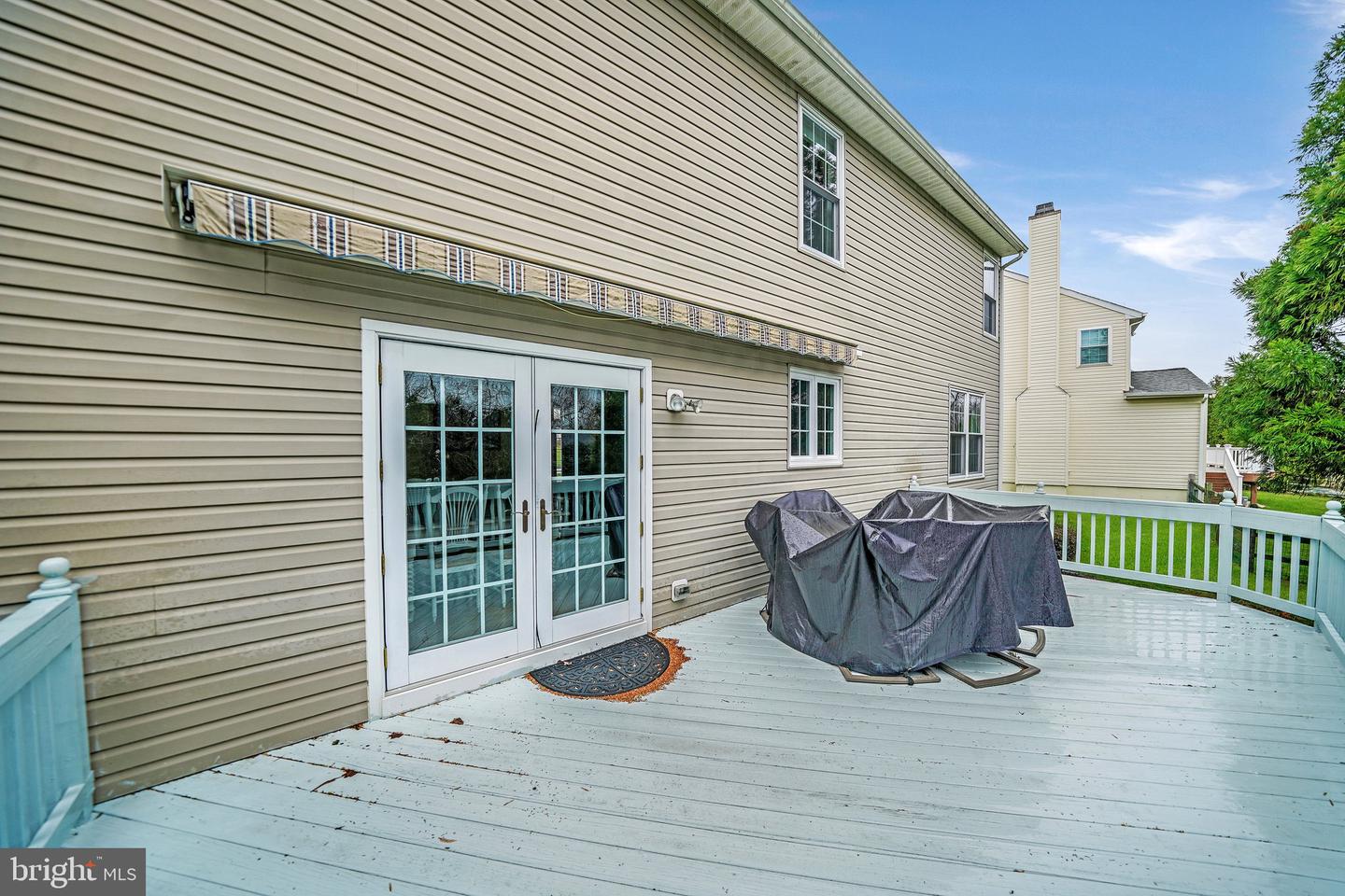 804 E Daffodill Ln