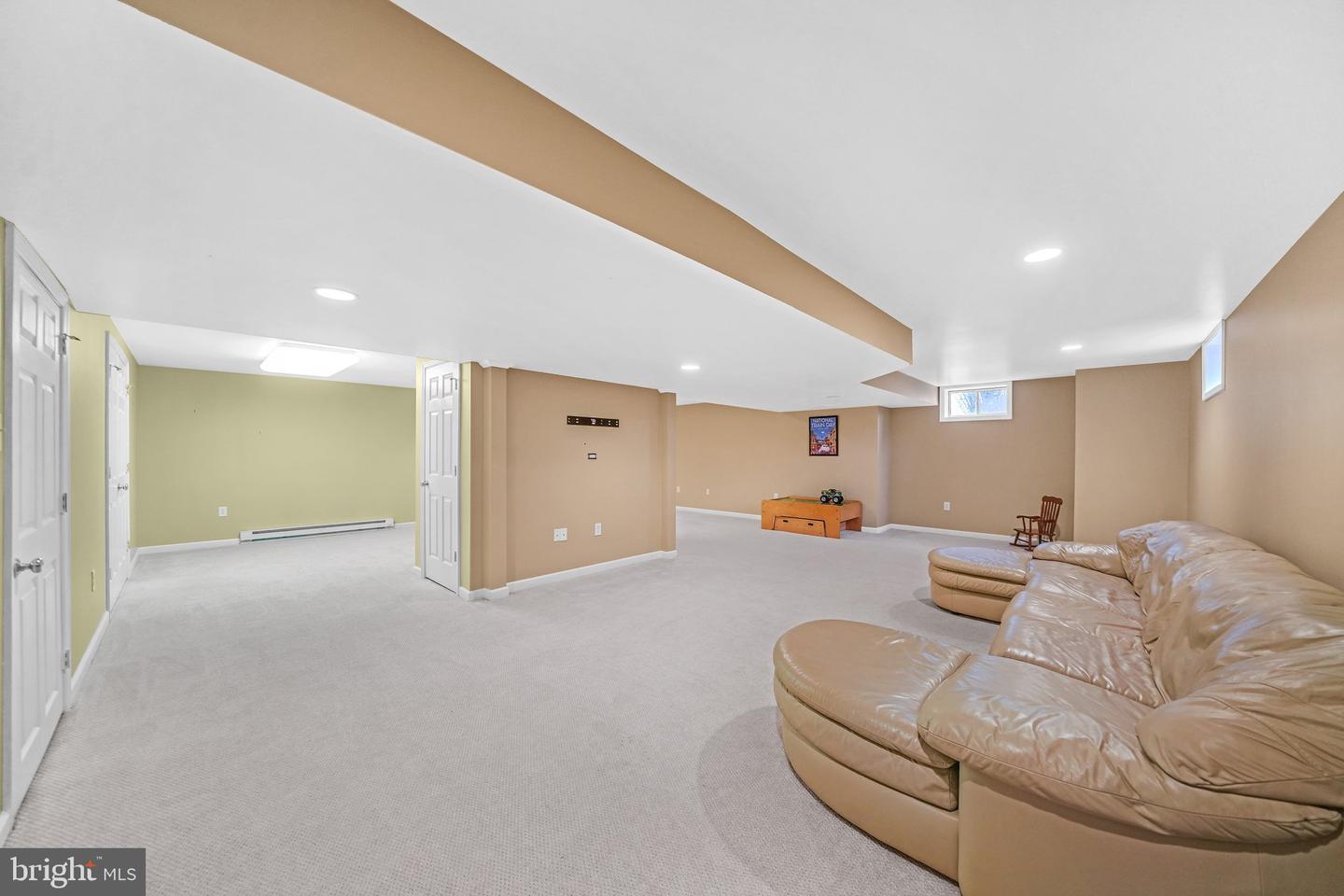 804 E Daffodill Ln