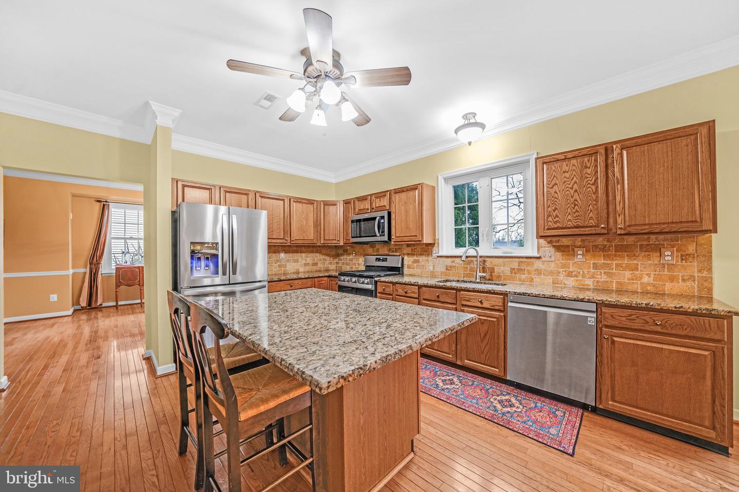 804 E Daffodill Ln