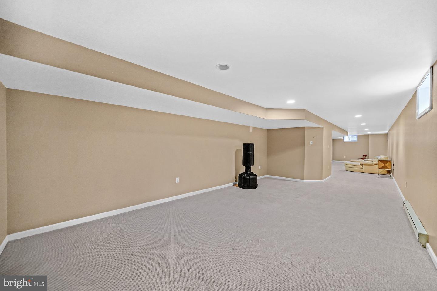 804 E Daffodill Ln