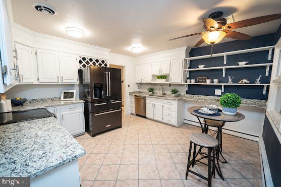 21 Pine Tree Dr