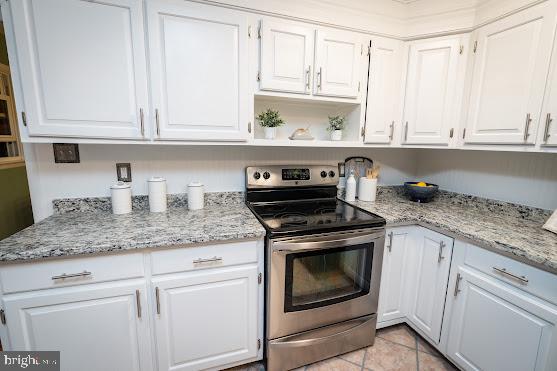 21 Pine Tree Dr