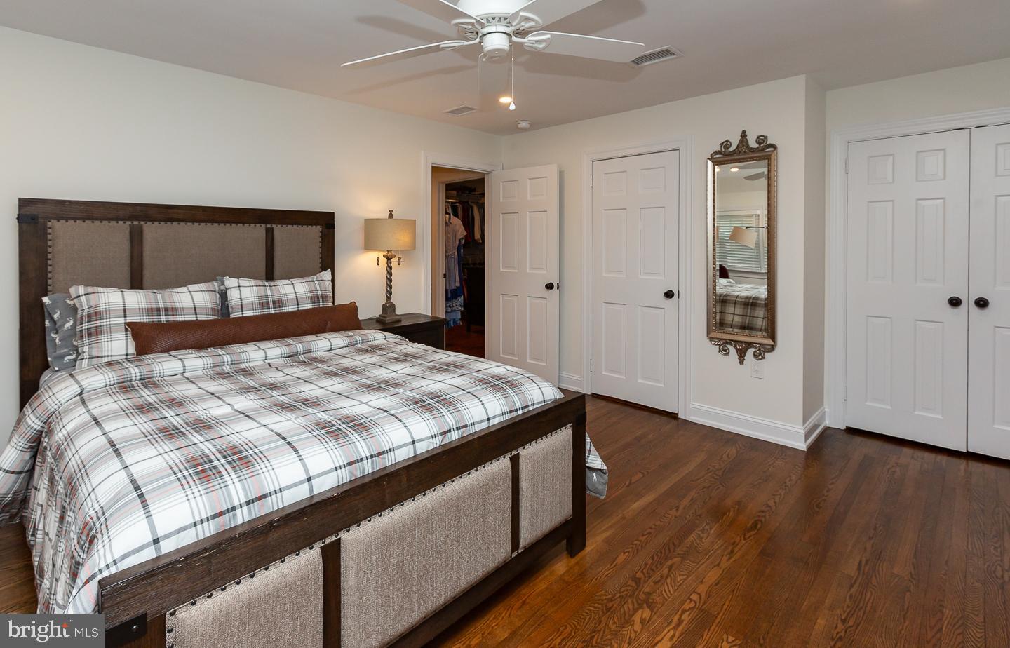 3 E Mercer Ave E