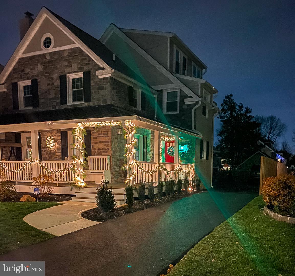 3 E Mercer Ave E