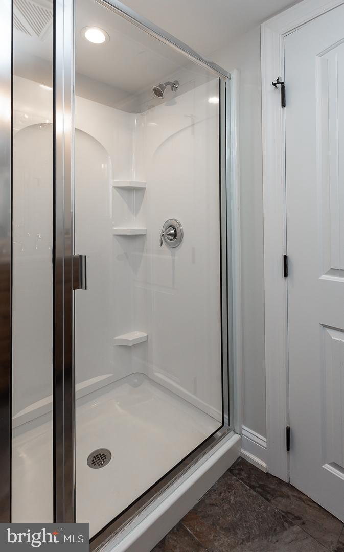 3 E Mercer Ave E