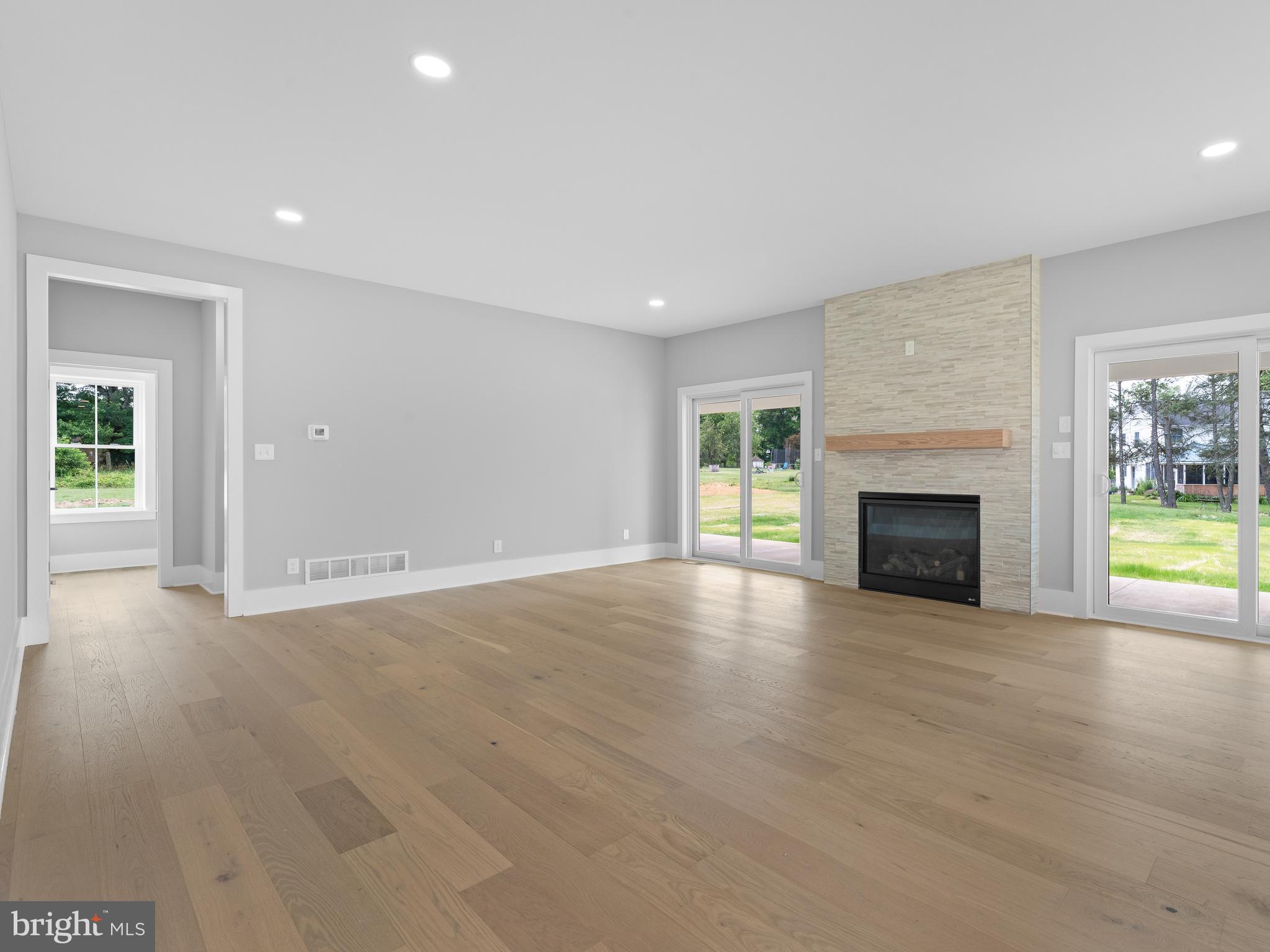 40 van Leer Ave