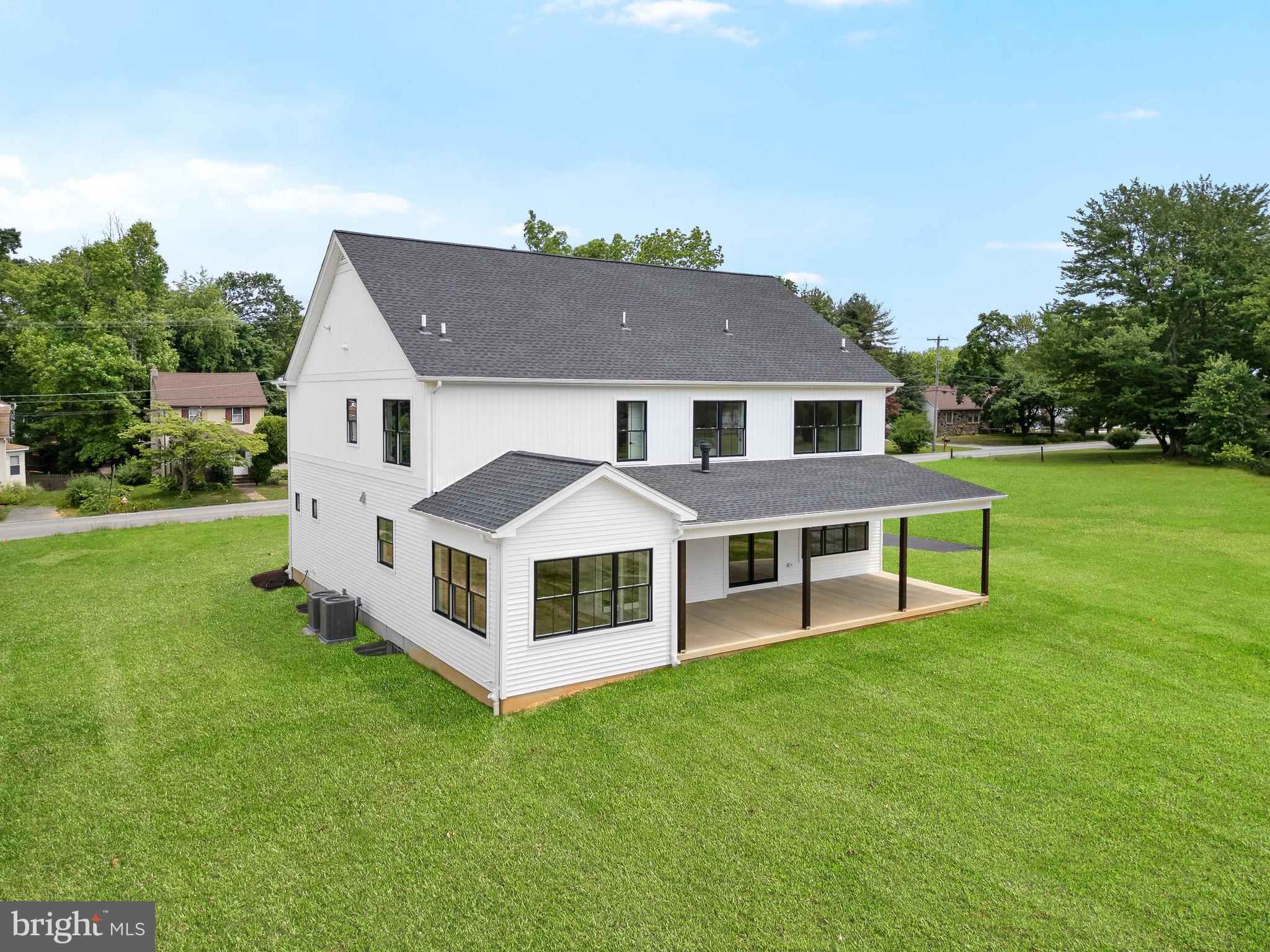 40 van Leer Ave