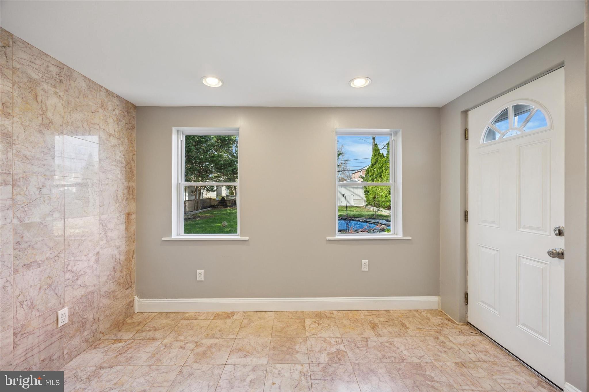 510 W South Ave