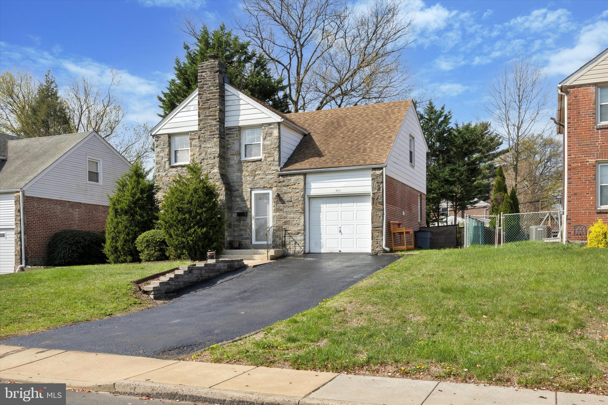 510 W South Ave