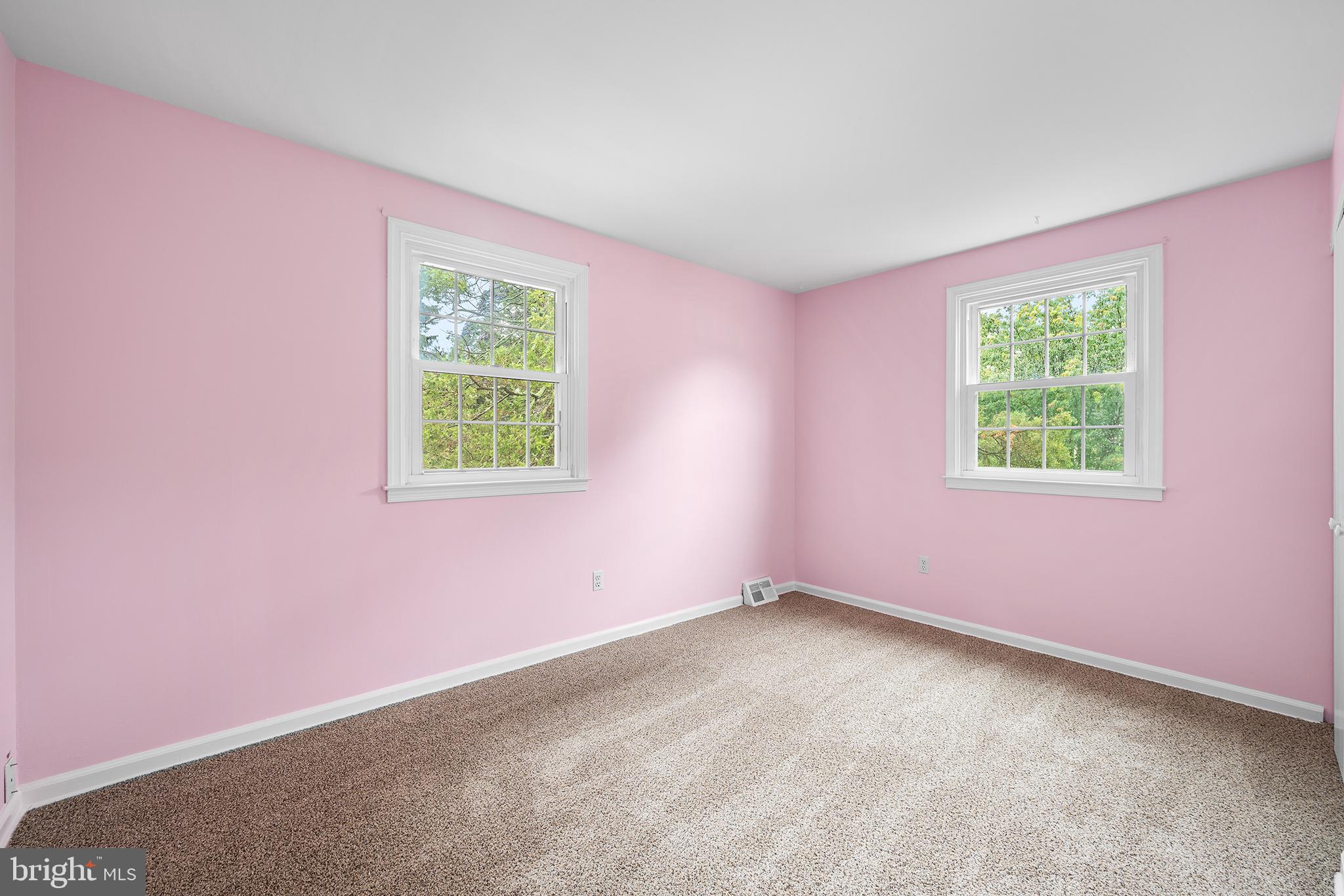 424 Foulke Ln