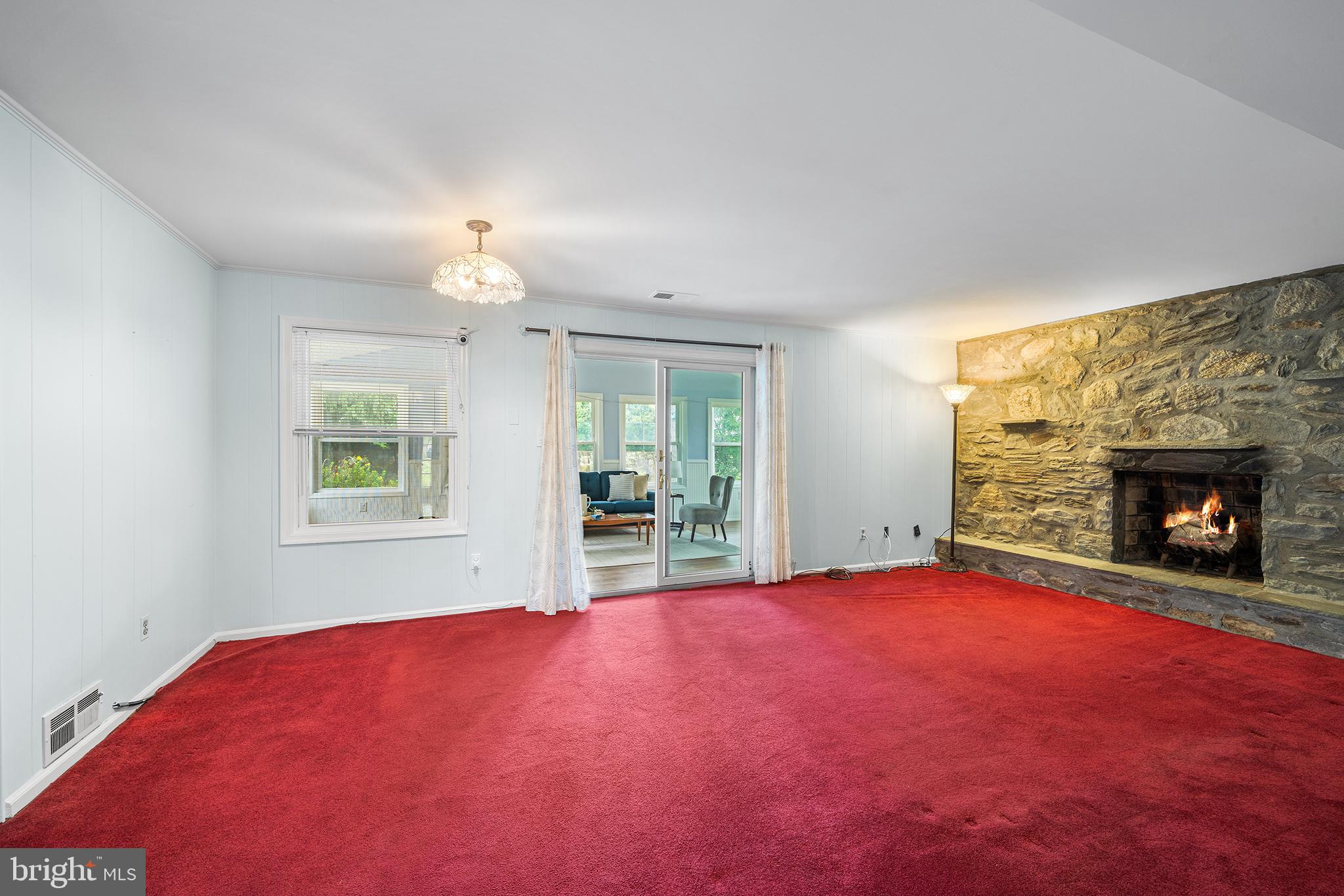 424 Foulke Ln