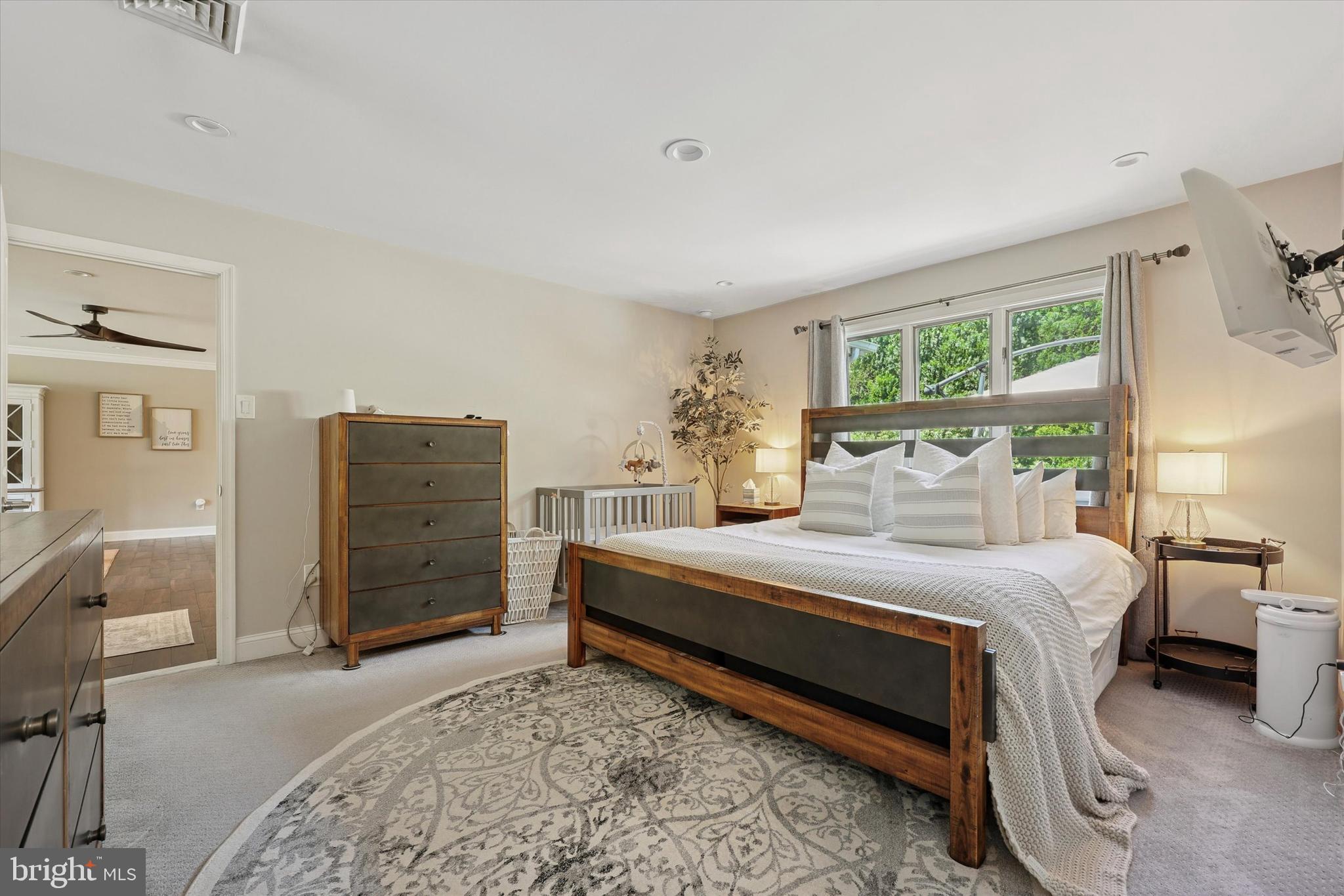 135 WOODBINE WAY