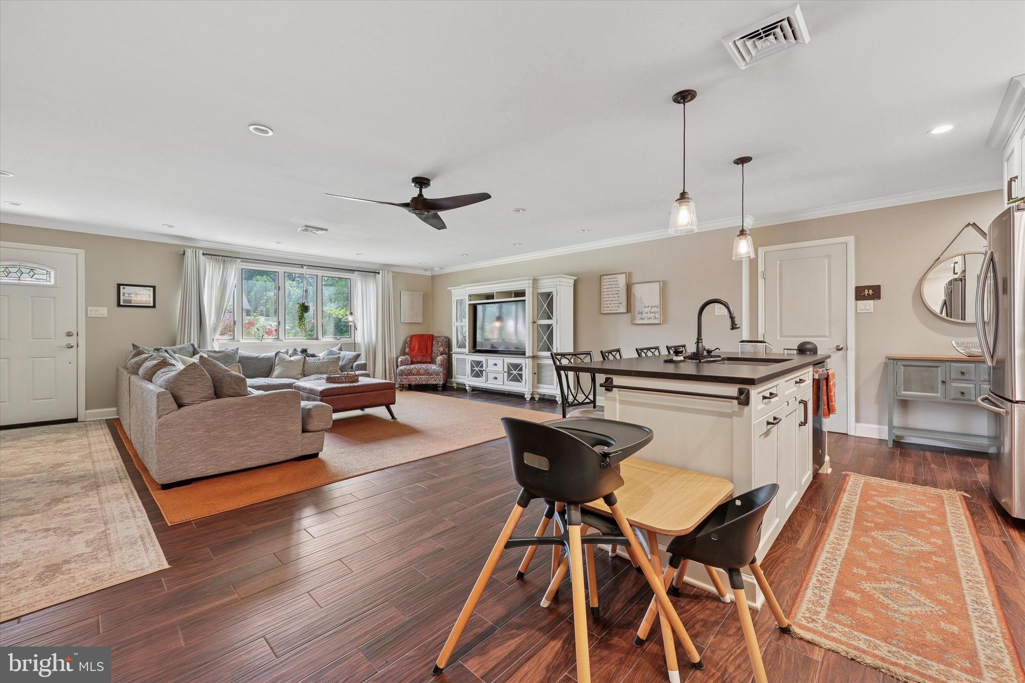 135 WOODBINE WAY