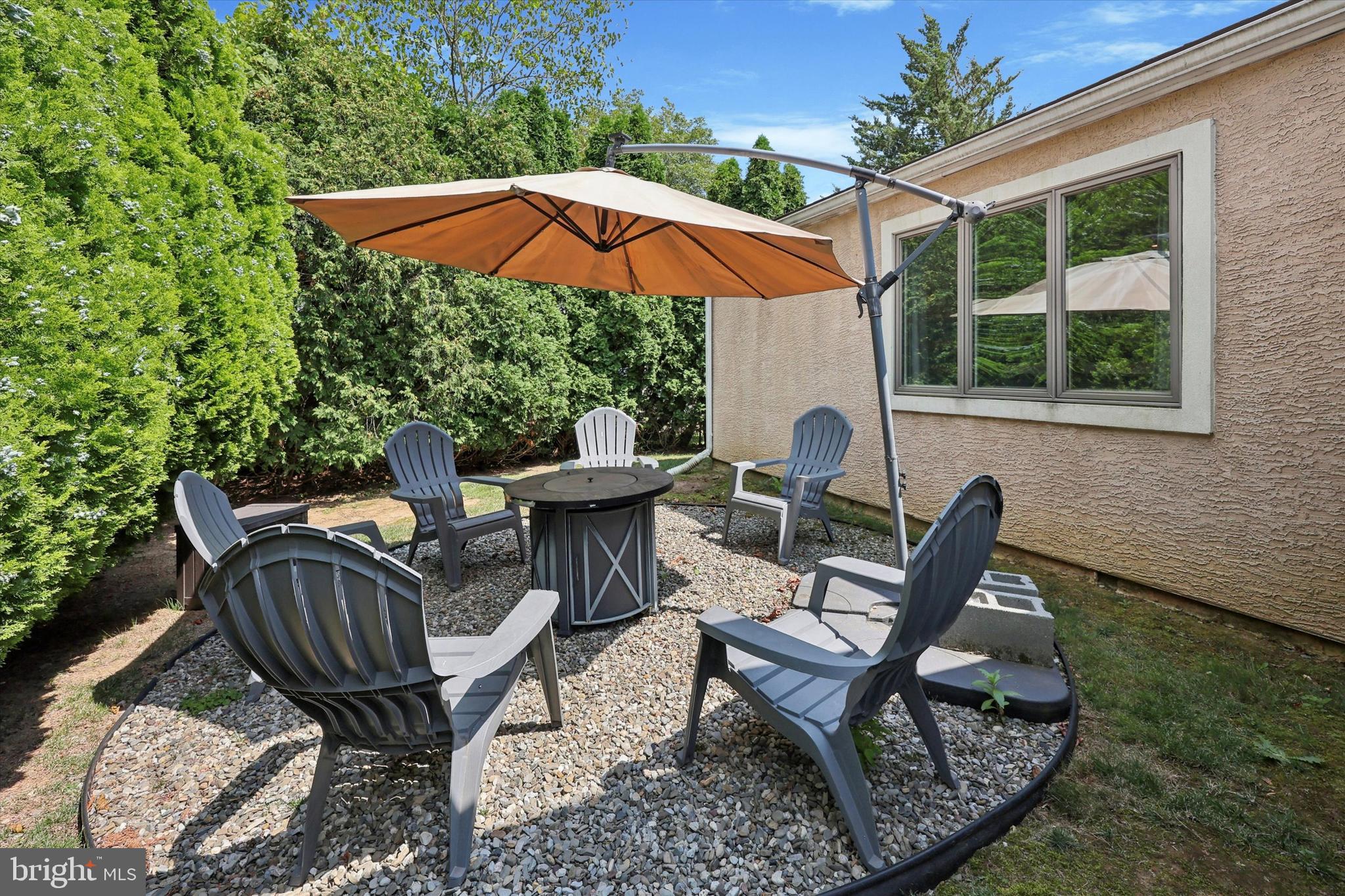 135 WOODBINE WAY