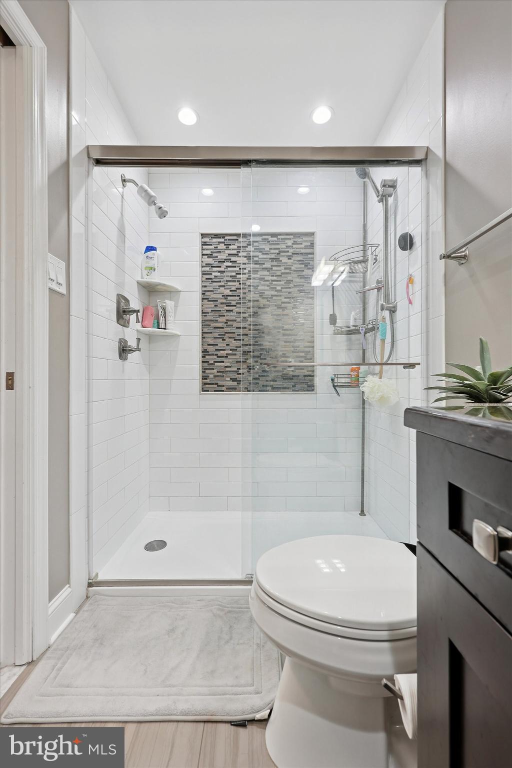 135 WOODBINE WAY