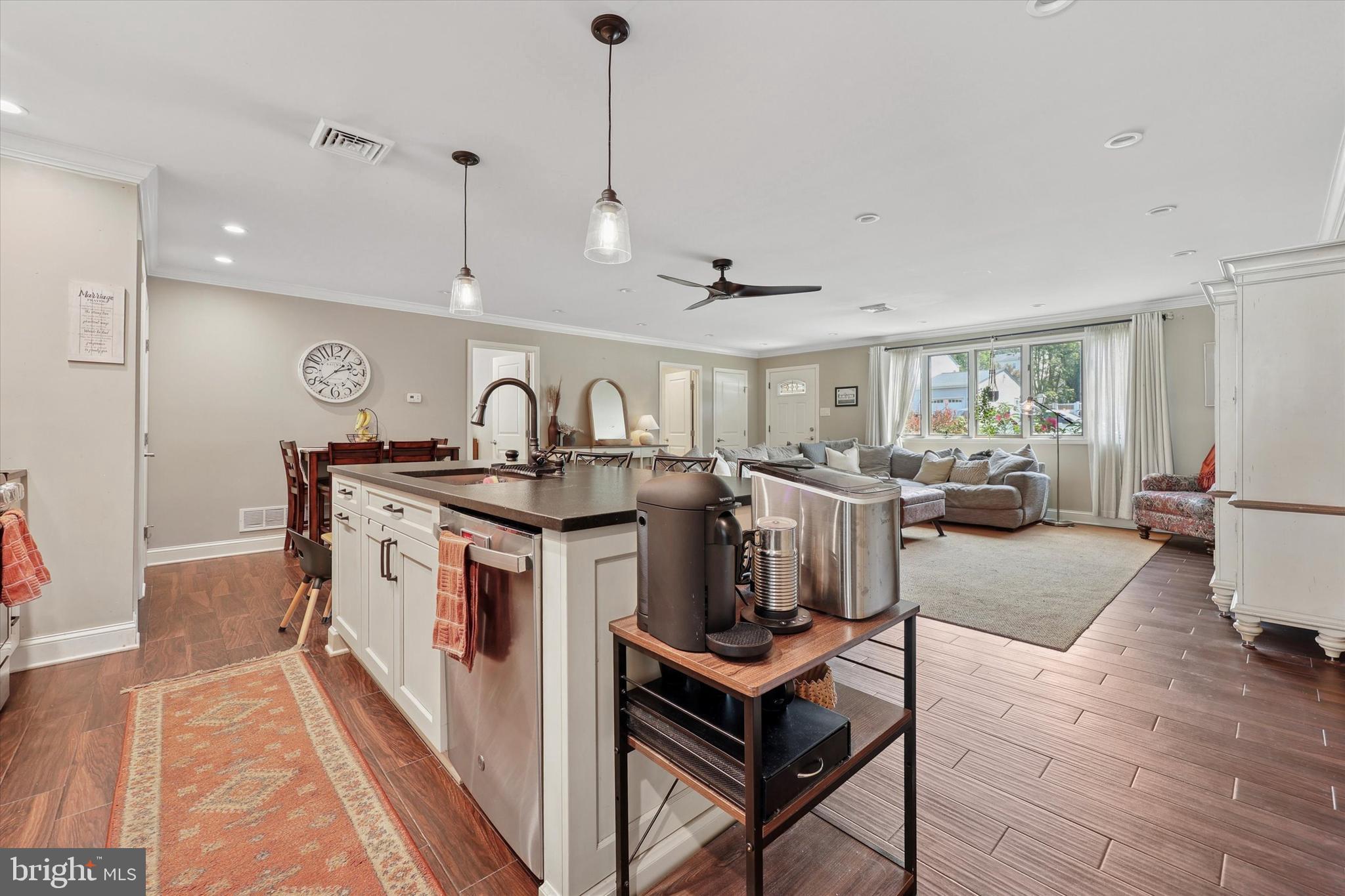 135 WOODBINE WAY