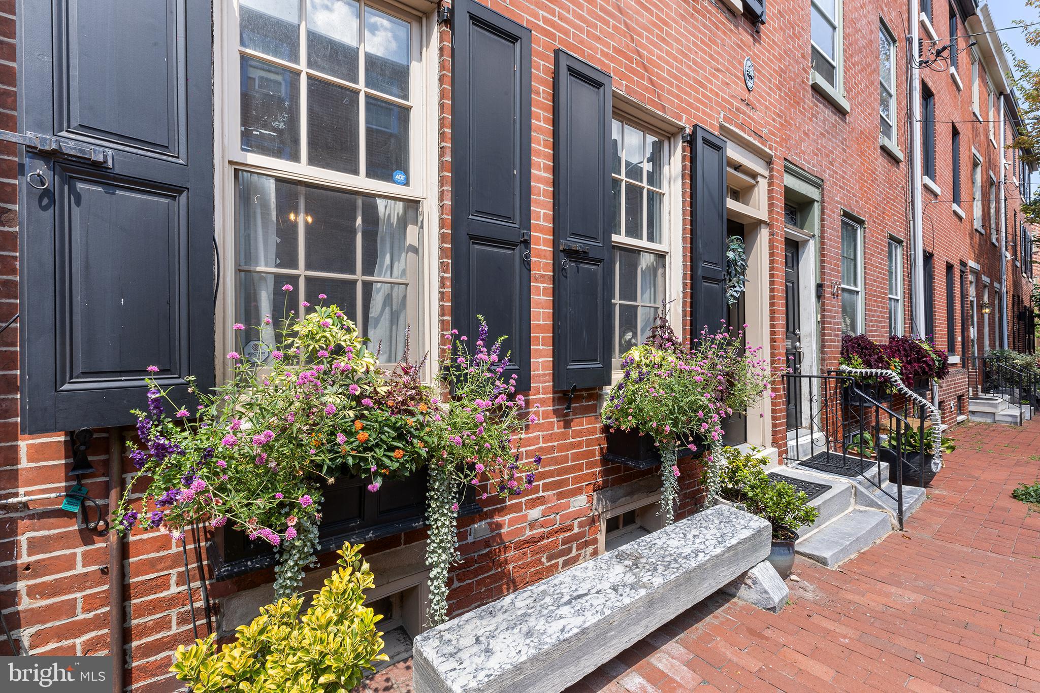 125 Beck St