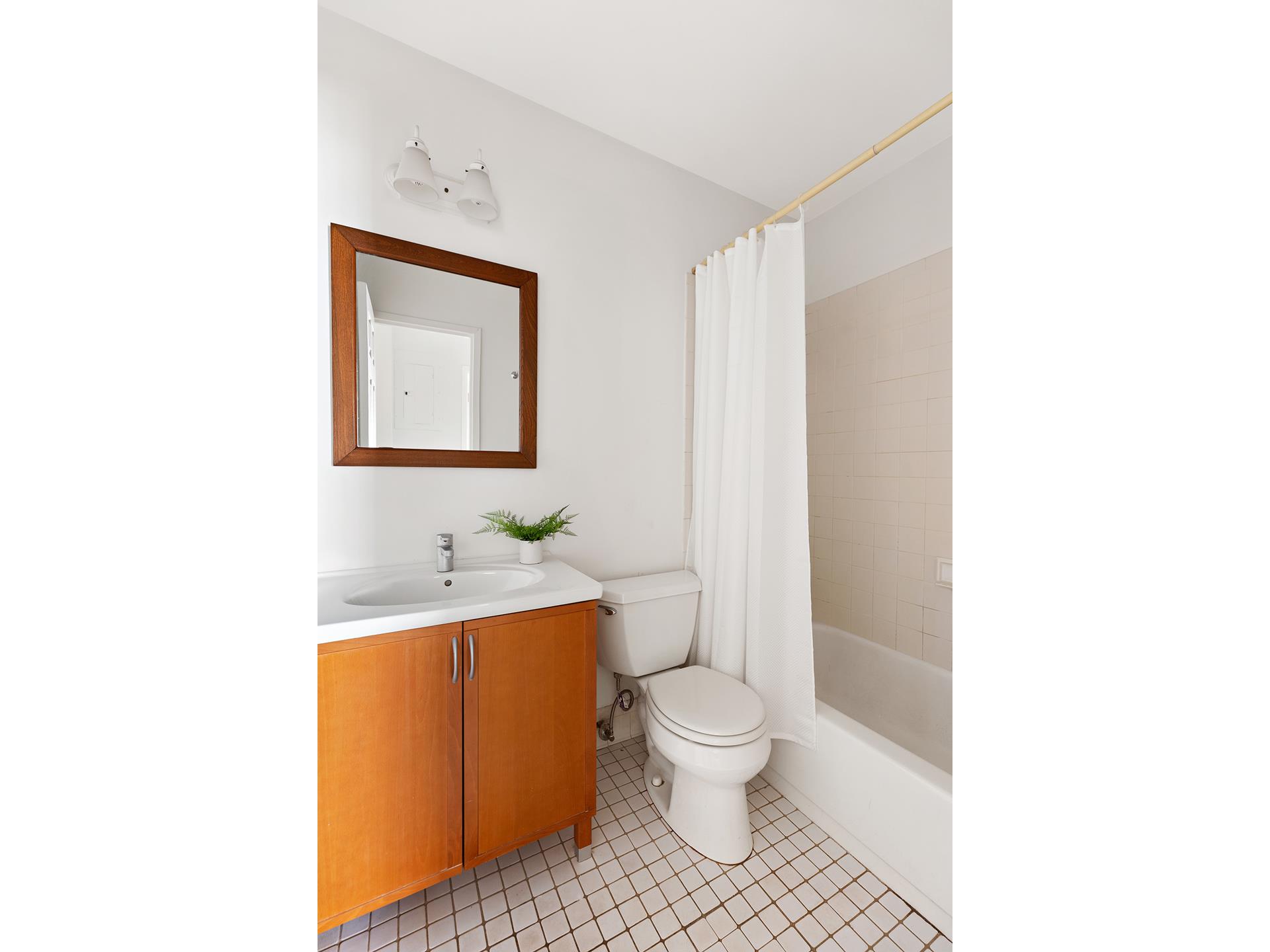 295 St Johns Place 2J
