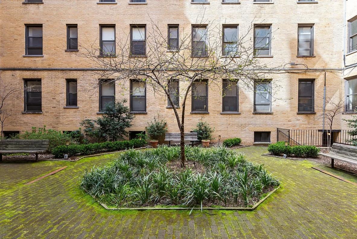 295 St Johns Place 2J