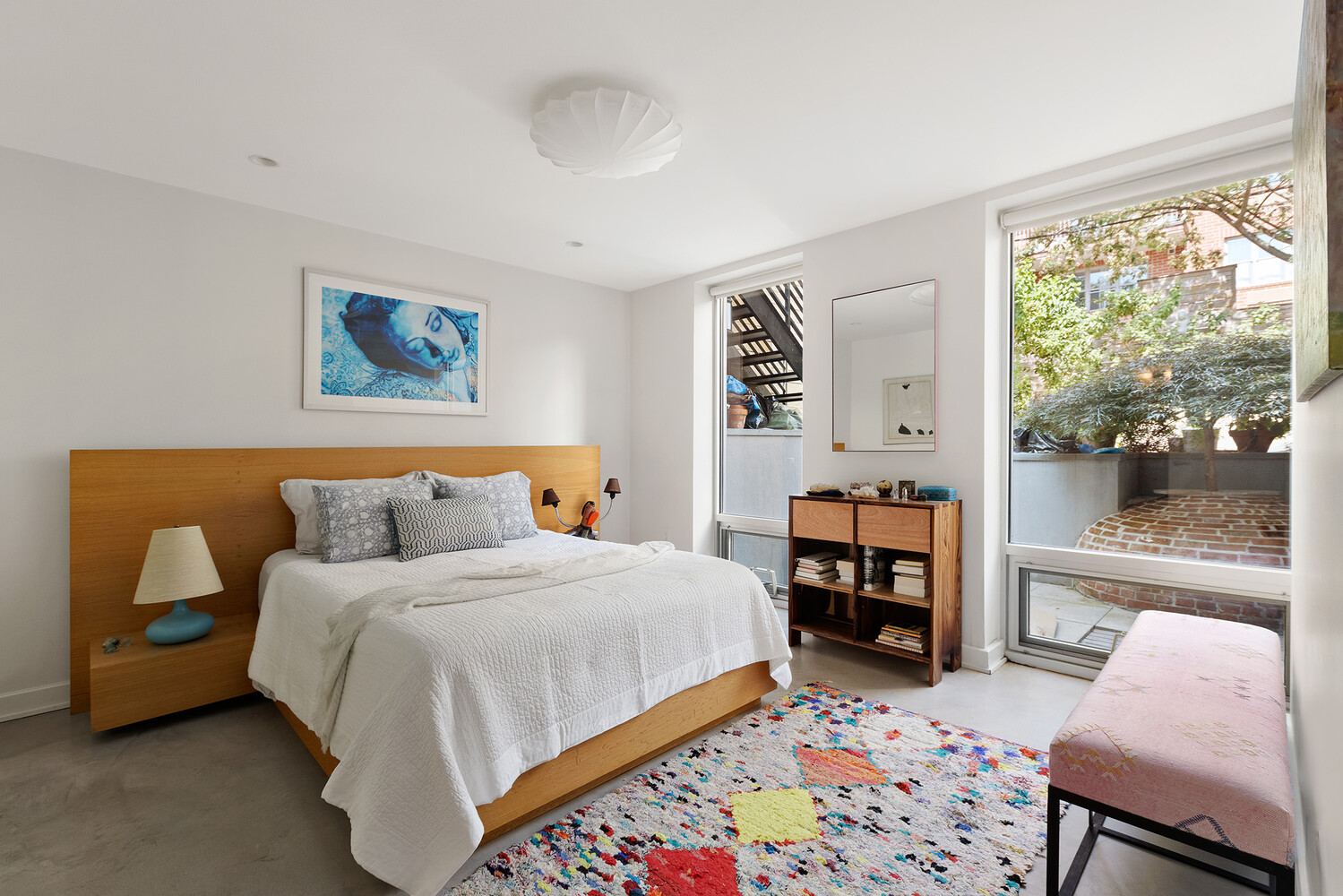 105 RYERSON Street 1
