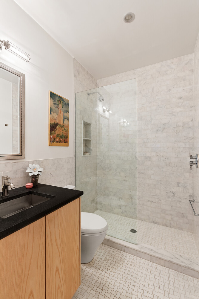 105 RYERSON Street 1