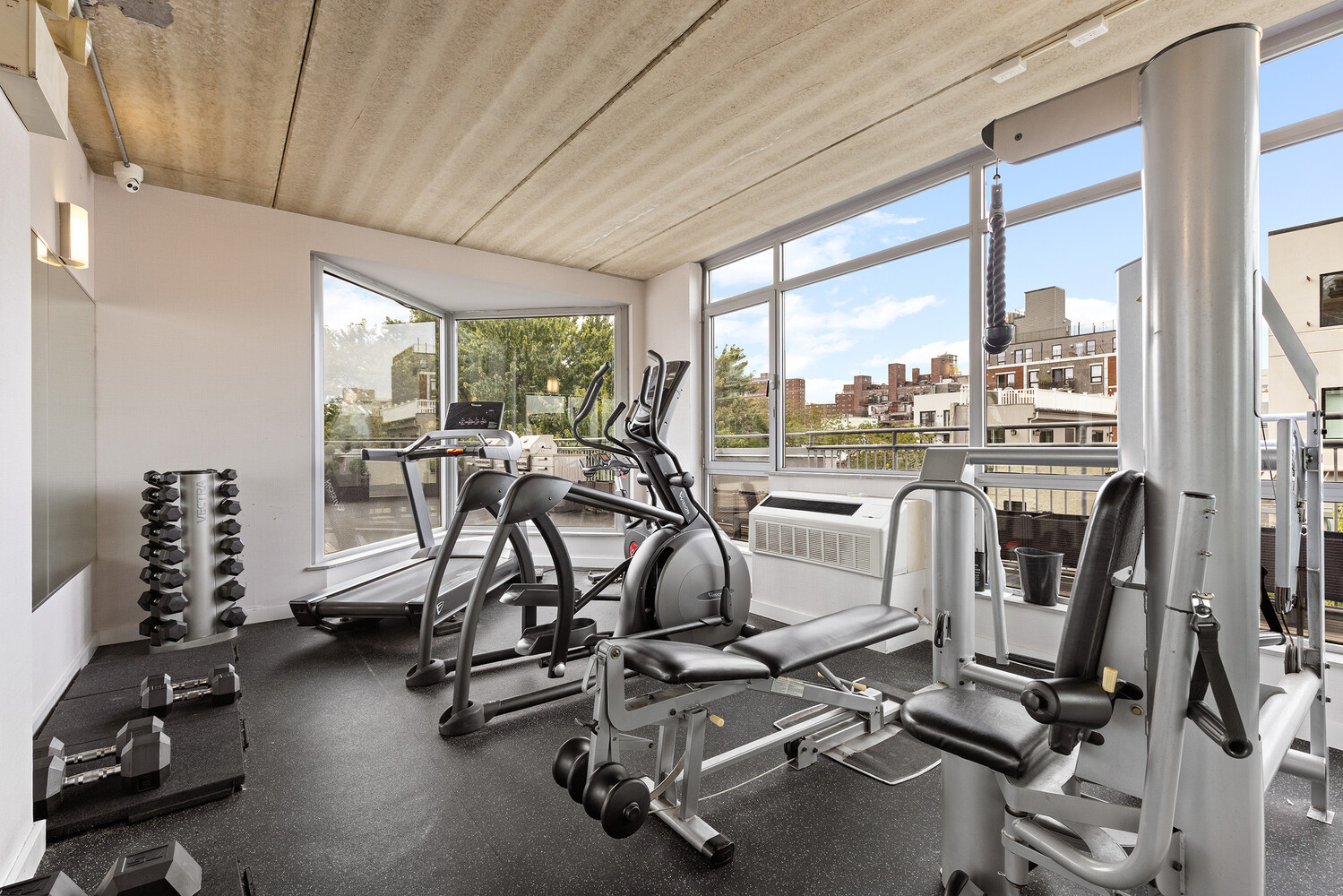 175 SPENCER Street 2F