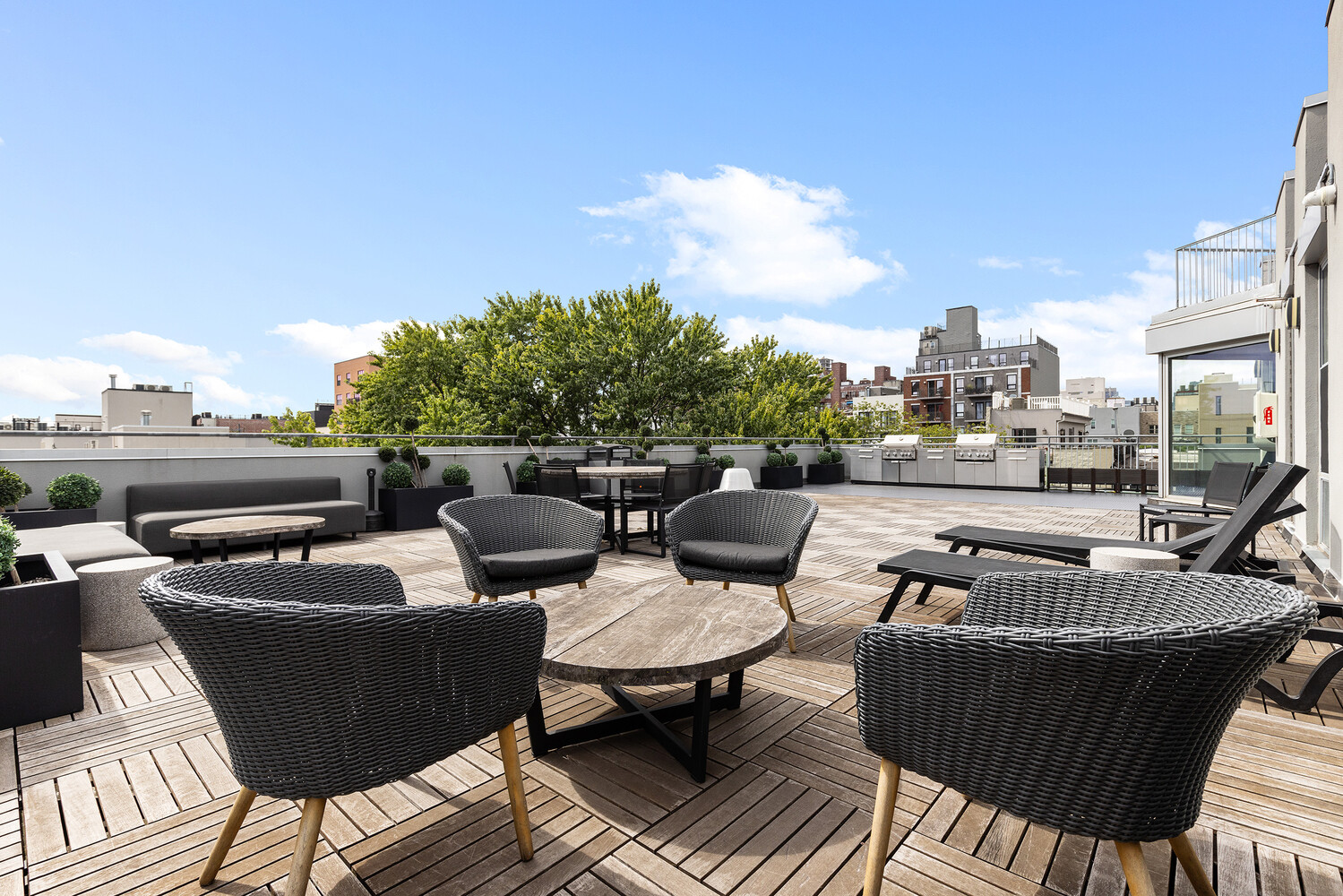 175 SPENCER Street 2F