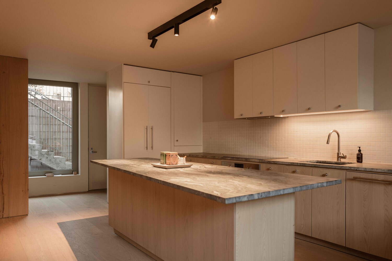 144 VANDERBILT Avenue TH1