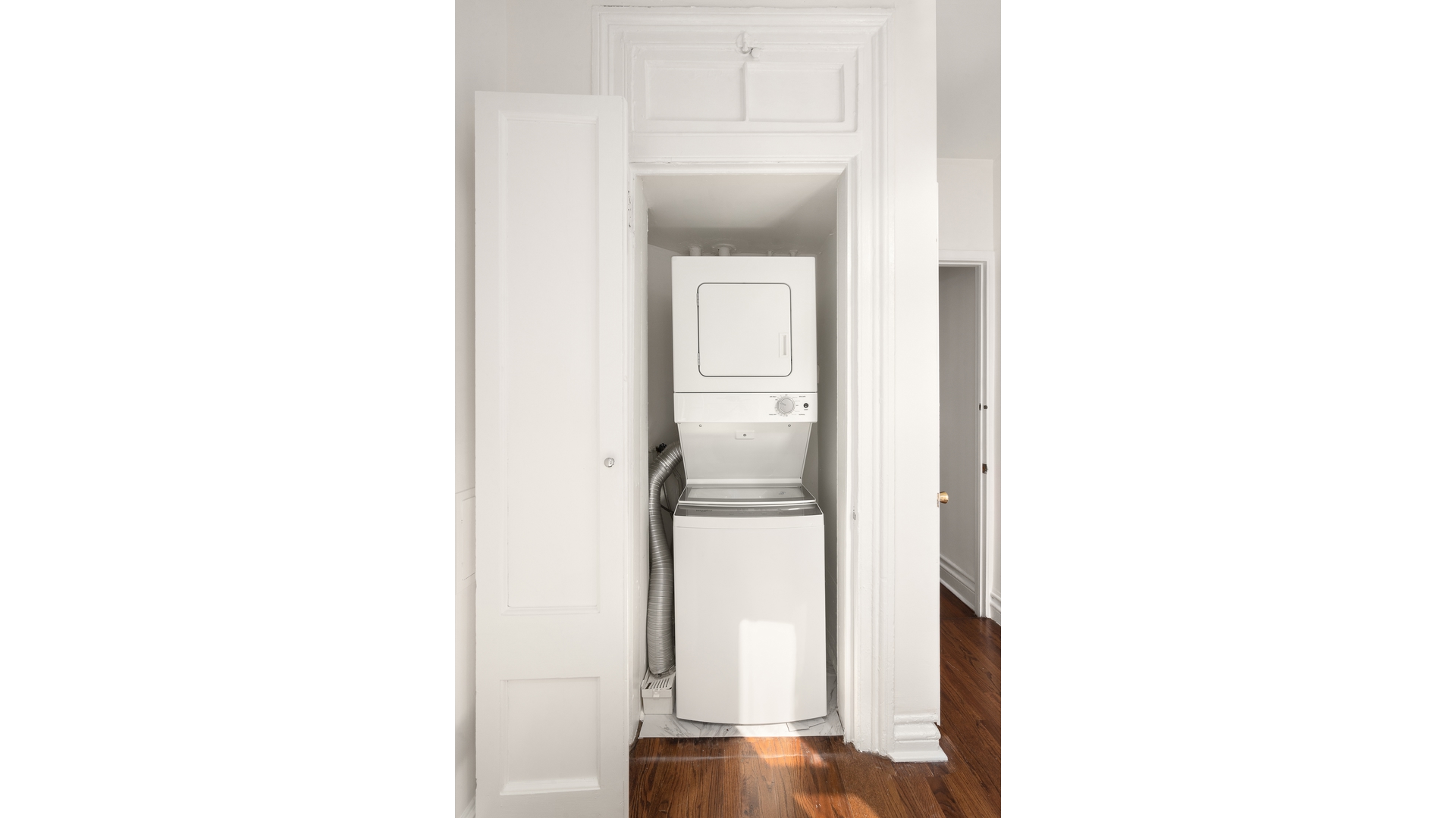 129 E 17TH Street 5