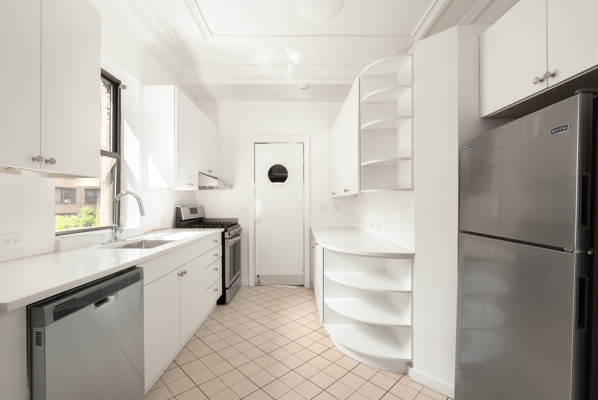 129 E 17TH Street 5