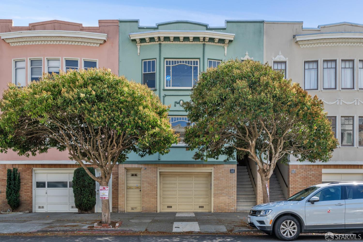 2243 Francisco Street