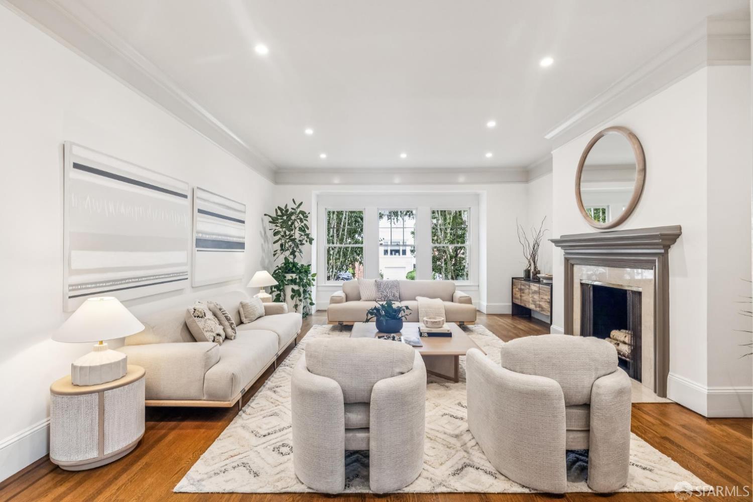 35 Commonwealth Avenue