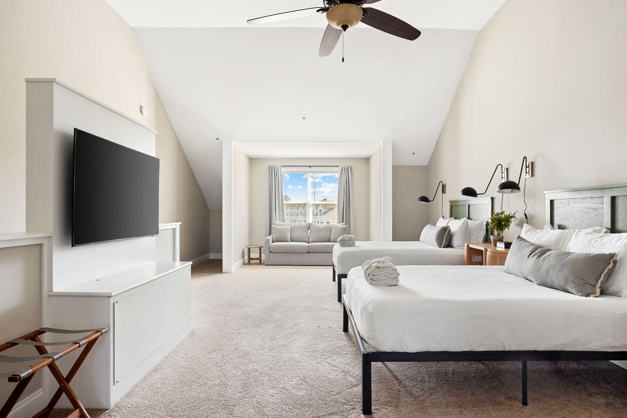 4993 Lake Palmetto Lane