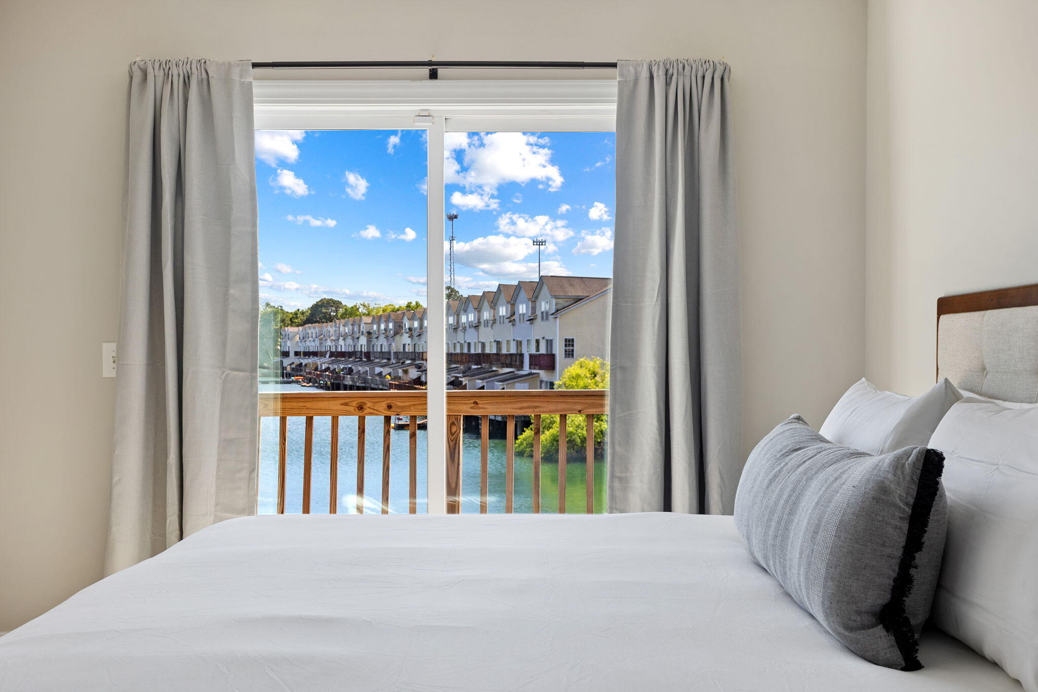 4993 Lake Palmetto Lane