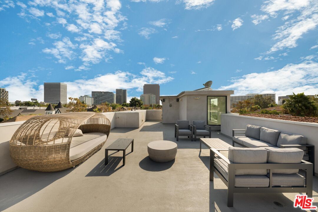 6511 Maryland Dr