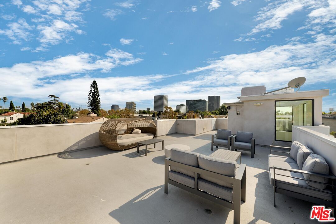 6511 Maryland Dr