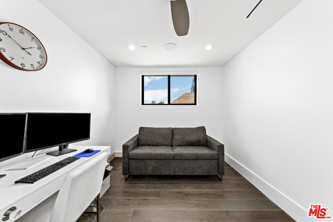 6511 Maryland Dr