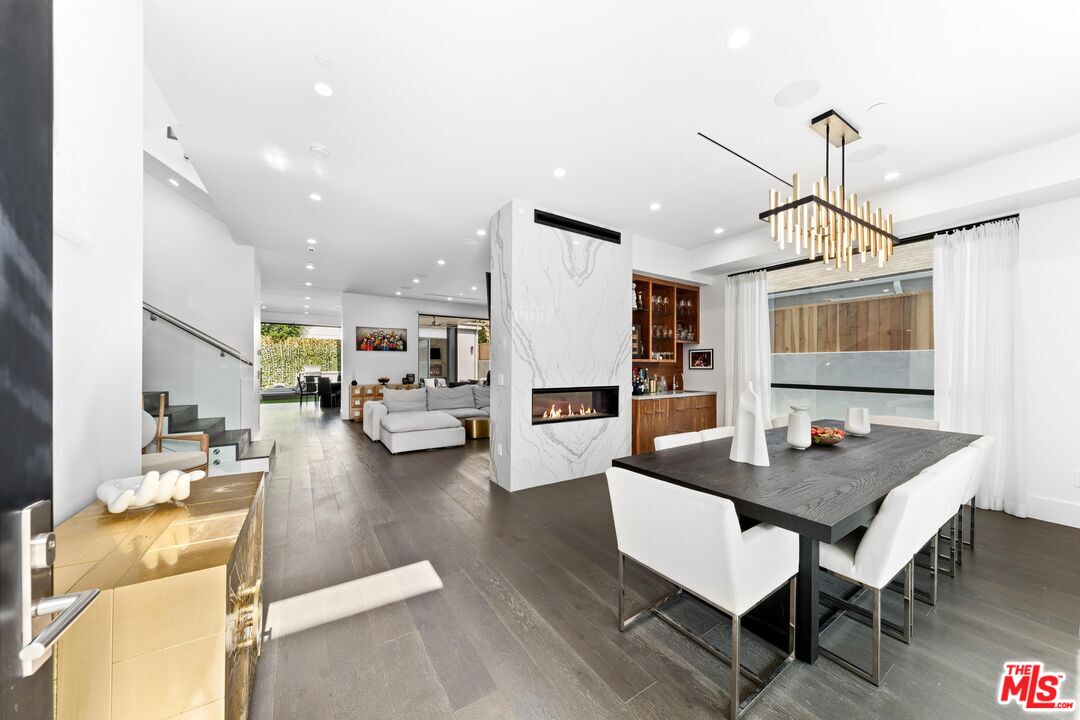 6511 Maryland Dr