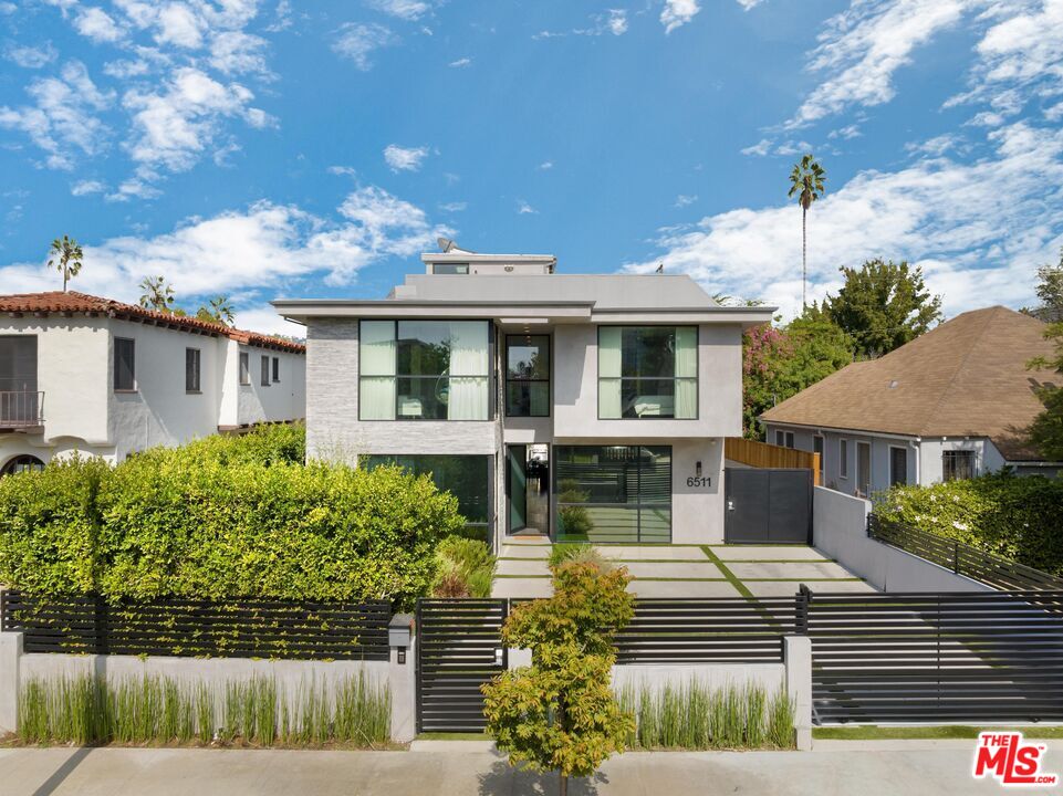 6511 Maryland Dr