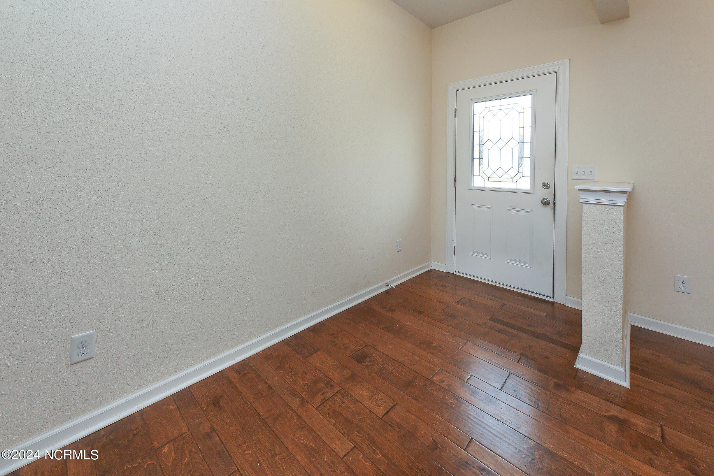 135 Laurel Woods Way