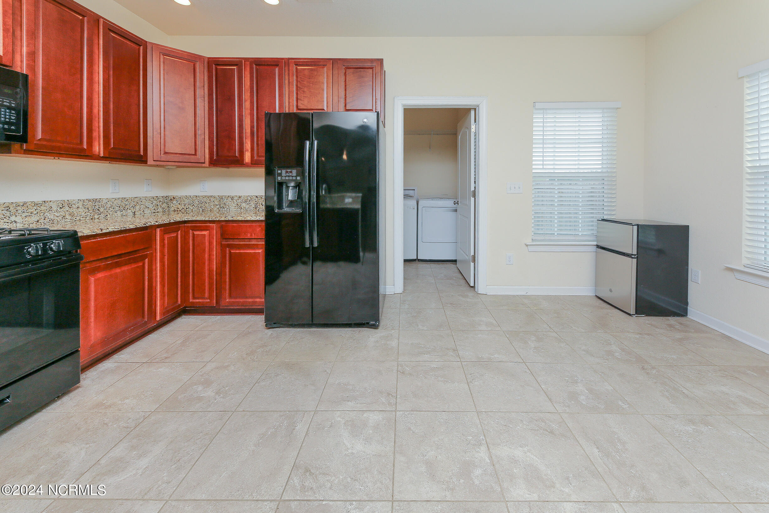 135 Laurel Woods Way